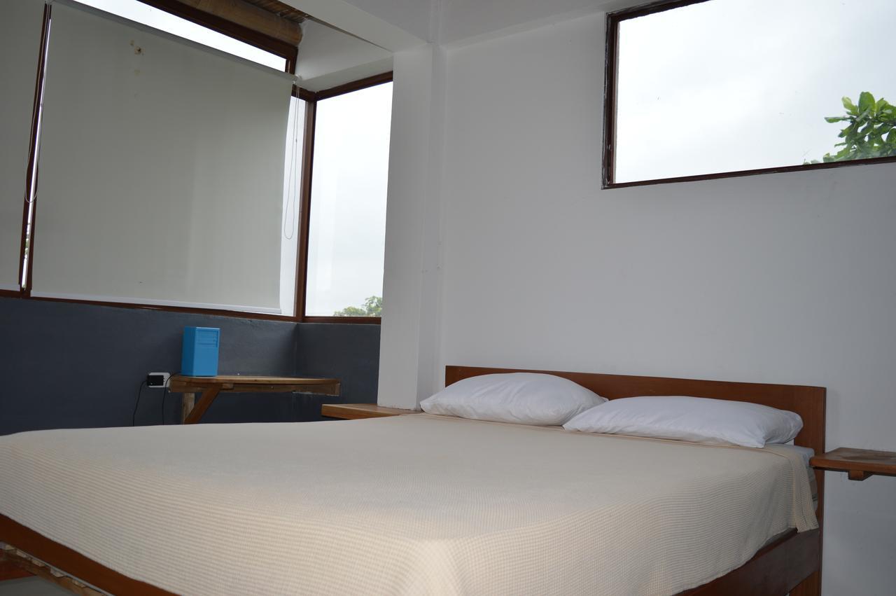 La Facha hostel suites Restaurant Surf Mompiche Extérieur photo