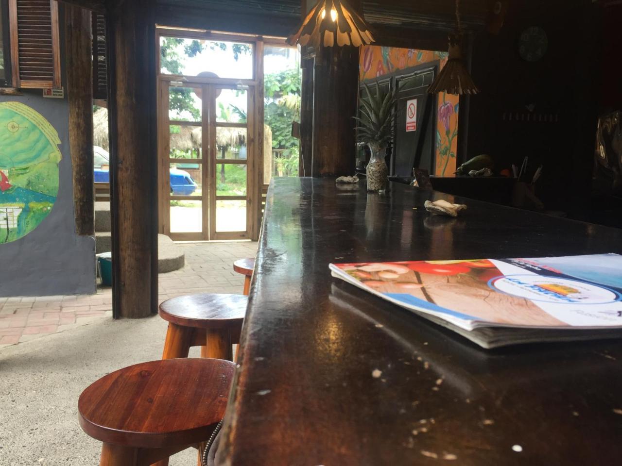 La Facha hostel suites Restaurant Surf Mompiche Extérieur photo