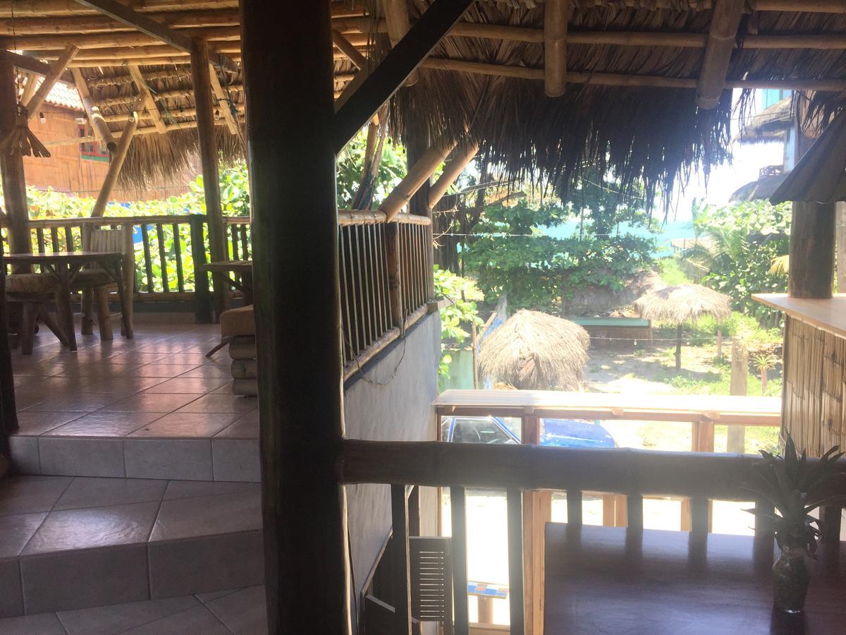 La Facha hostel suites Restaurant Surf Mompiche Extérieur photo