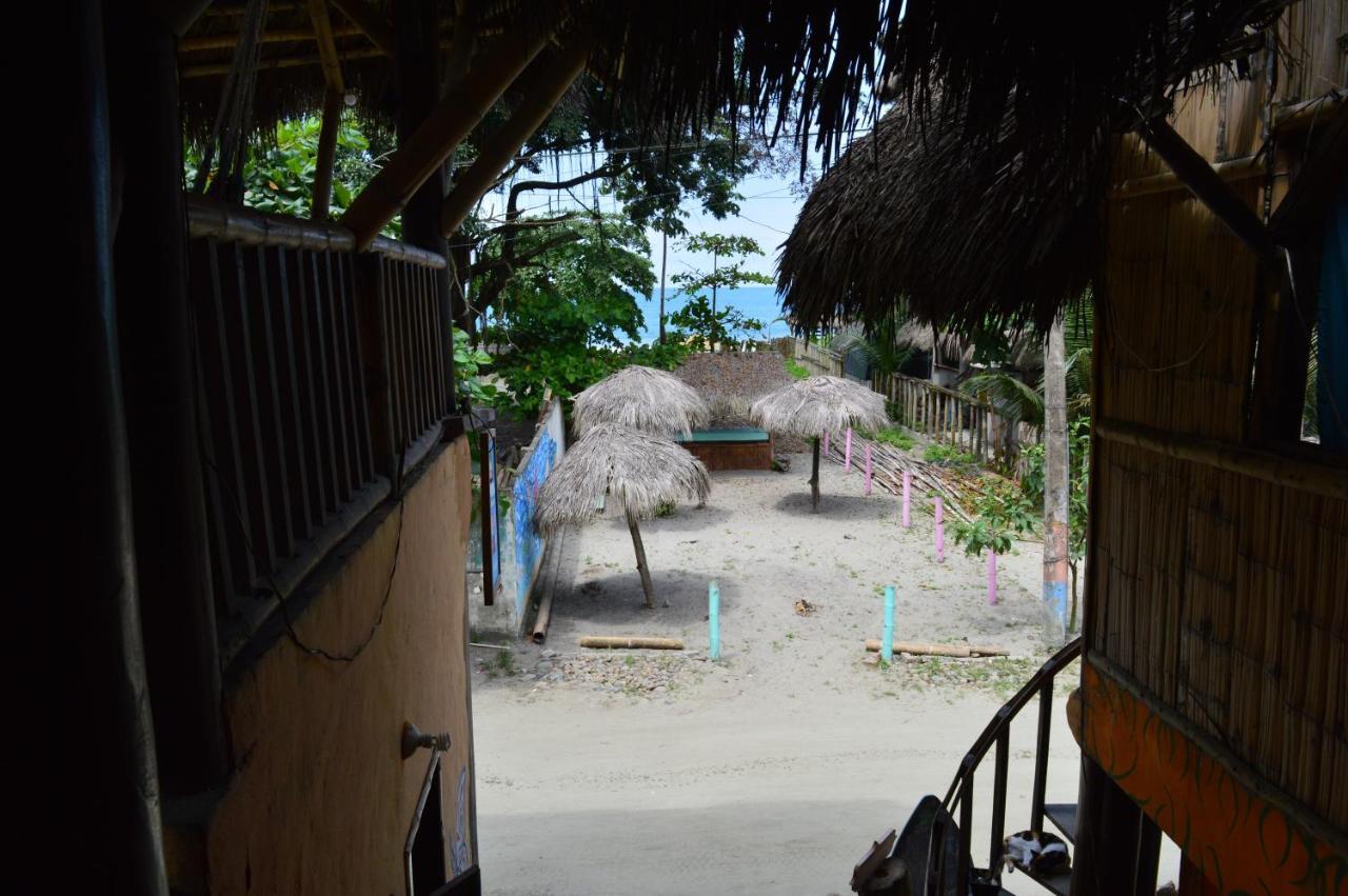 La Facha hostel suites Restaurant Surf Mompiche Extérieur photo