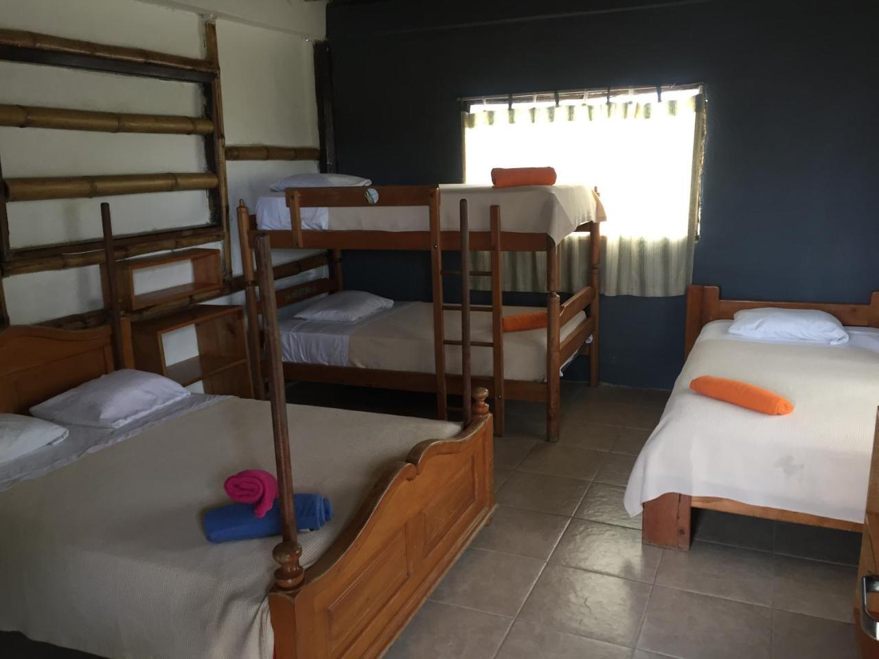 La Facha hostel suites Restaurant Surf Mompiche Extérieur photo