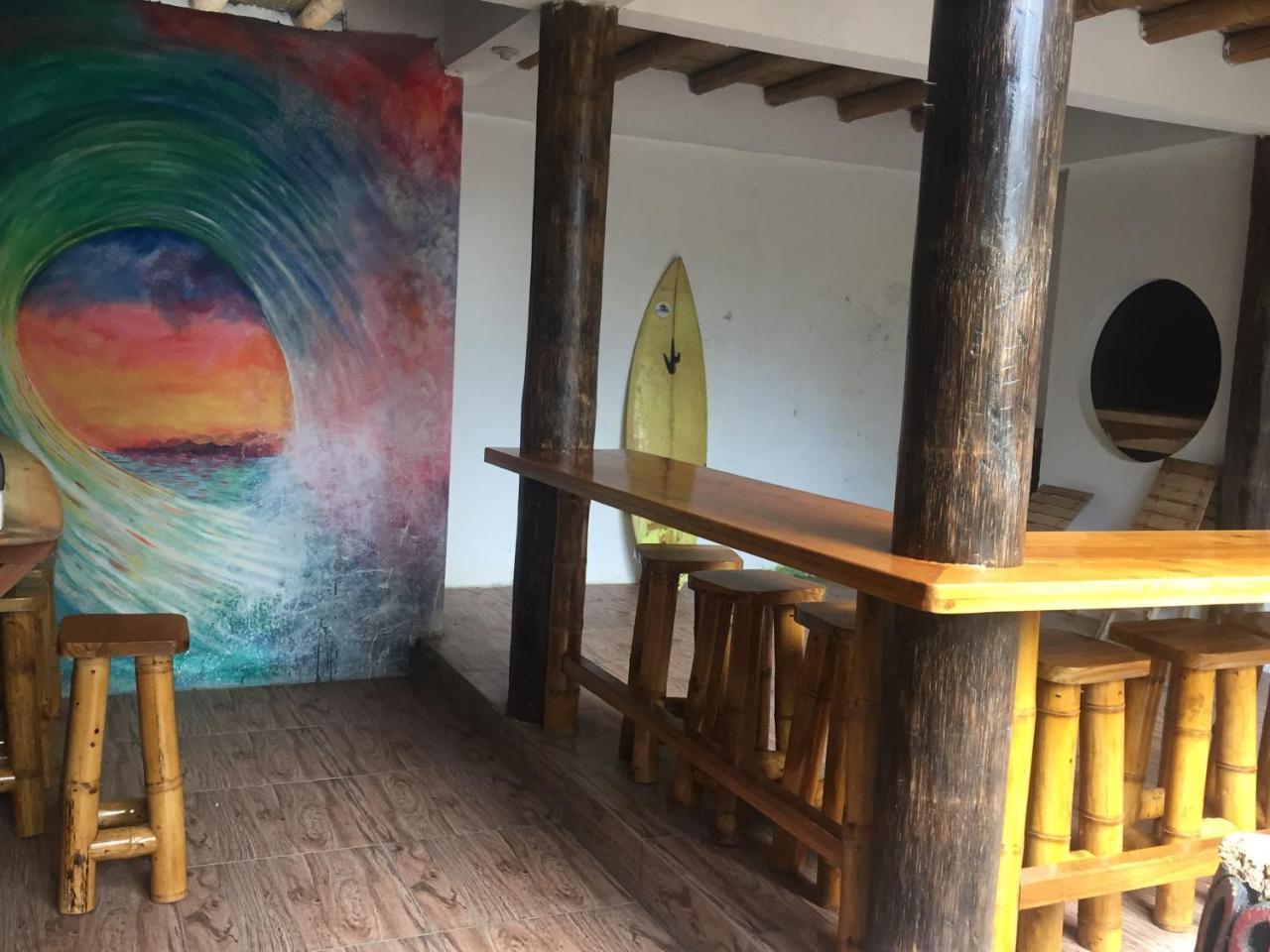 La Facha hostel suites Restaurant Surf Mompiche Extérieur photo
