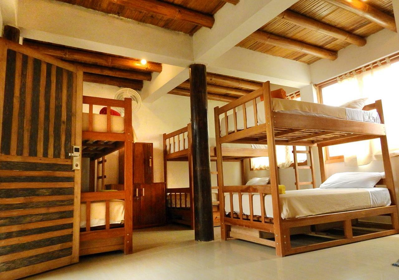 La Facha hostel suites Restaurant Surf Mompiche Extérieur photo